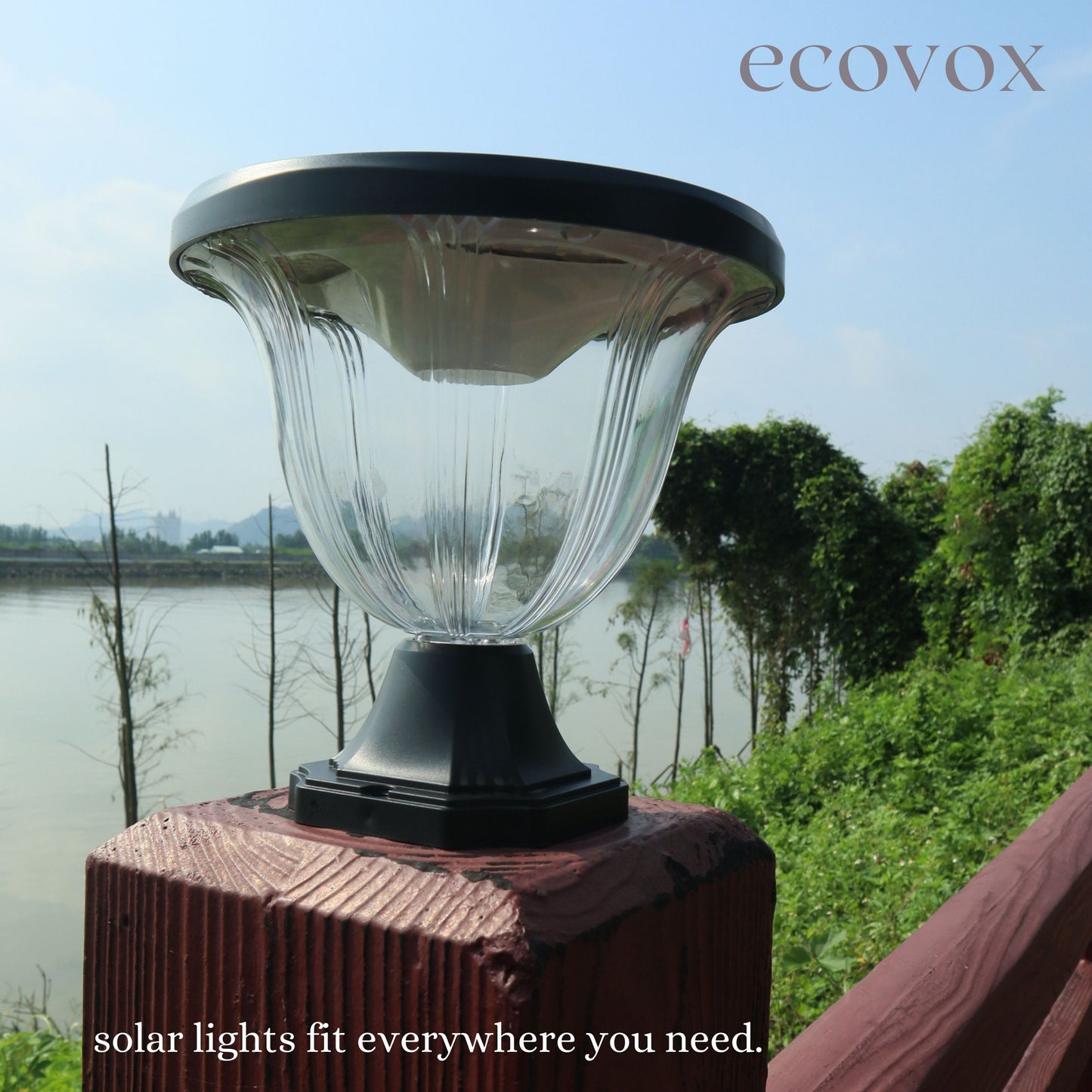 ECOVOX 200W LED Solar Daimond Lawn Light Pillar Type