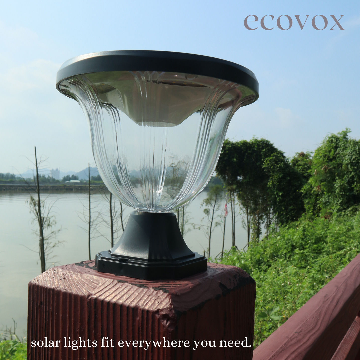 ECOVOX 200W LED Solar Daimond Lawn Light Pillar Type